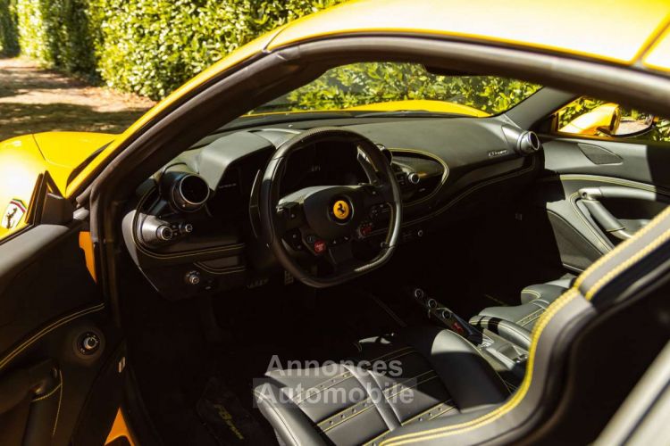 Ferrari F8 Tributo Spider Giallo Triplo Strato-Full Carbon-Belgian car - <small></small> 359.400 € <small>TTC</small> - #21