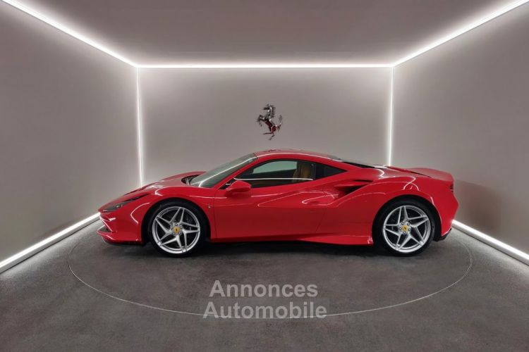 Ferrari F8 Tributo V8 3.9 721 ch  Céramic * LIFT * 1èreM * entretien Ferrari de 7 ans jusqu'au 08/2027 * Garantie Ferrari Approved 24 mois Reconductible - <small></small> 299.990 € <small>TTC</small> - #9