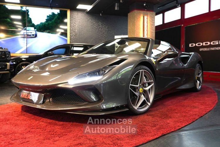 Ferrari F8 Tributo V8 3.9 721 Ch Spider Céramic * LIFT * 1èreM * JBL * Entretien Ferrari De 7 Ans Jusqu'au 04/2028 * Garantie Ferrari Approved 04/2026 Reconductible - <small></small> 305.990 € <small></small> - #1