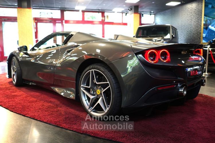 Ferrari F8 Tributo V8 3.9 721 Ch Spider Céramic * LIFT * 1èreM * JBL * Entretien Ferrari De 7 Ans Jusqu'au 04/2028 * Garantie Ferrari Approved 04/2026 Reconductible - <small></small> 305.990 € <small></small> - #13