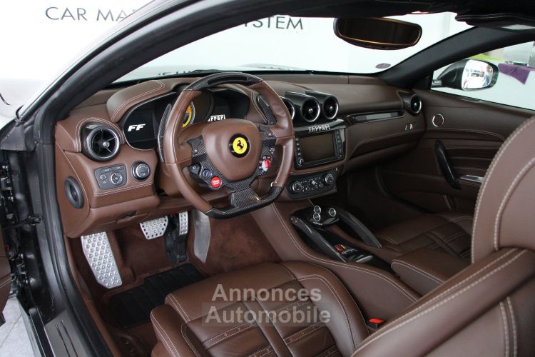 Ferrari FF V12 - <small>A partir de </small>1.690 EUR <small>/ mois</small> - #8