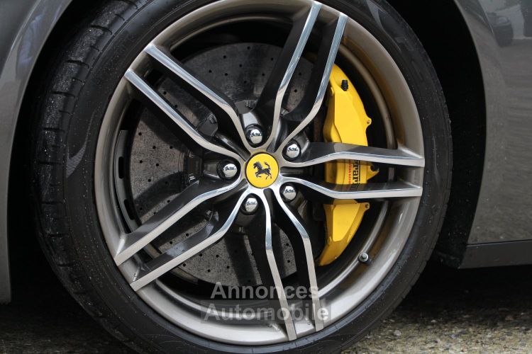 Ferrari FF V12 - <small>A partir de </small>1.690 EUR <small>/ mois</small> - #32