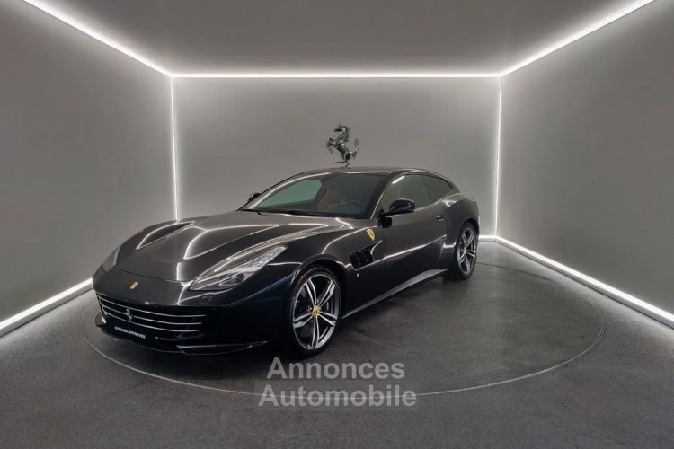 Ferrari GTC4 Lusso GTC4 Lusso V12 6.3 689 ch Noir  Garantie Ferrari Approved 12 mois - <small></small> 212.000 € <small>TTC</small> - #2