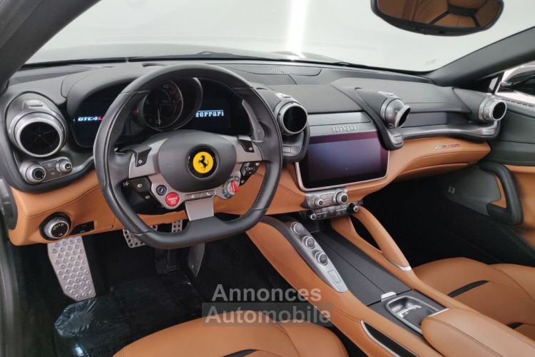 Ferrari GTC4 Lusso GTC4 Lusso V12 6.3 689 ch Noir  Garantie Ferrari Approved 12 mois - <small></small> 212.000 € <small>TTC</small> - #18