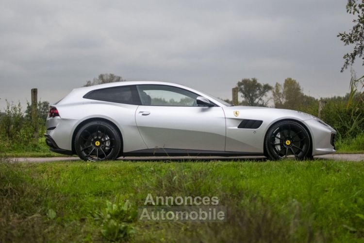 Ferrari GTC4 Lusso T - <small></small> 199.000 € <small>TTC</small> - #10