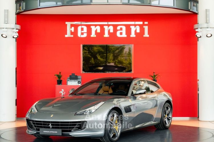 Ferrari GTC4 Lusso V12 6.3 689 Ch * T.Panorama Noir Titanio Métallisé Caméra LIFT Céramic JBL T.Pano. Sièges Sports Et Chauffants Ferrari Approved - <small></small> 210.990 € <small>TTC</small> - #6