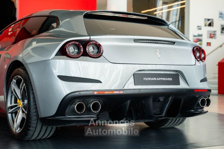 Ferrari GTC4 Lusso V12 6.3 689 Ch * T.Panorama Noir Titanio Métallisé Caméra LIFT Céramic JBL T.Pano. Sièges Sports Et Chauffants Ferrari Approved - <small></small> 210.990 € <small>TTC</small> - #12