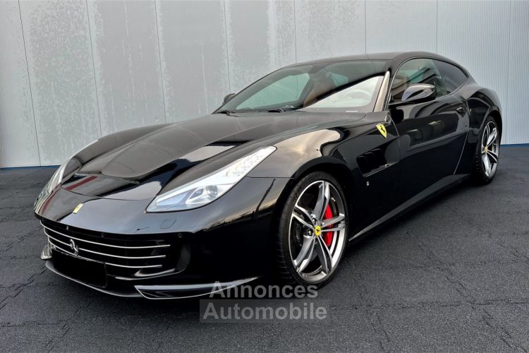 Ferrari GTC4 Lusso V12 * LIFT * TOIT PANORAMIQUE * AFFICHAGE PASSAGER * CAMERA DOUBLE VUE * GARANTIE 12 MOIS - <small></small> 189.990 € <small>TTC</small> - #1