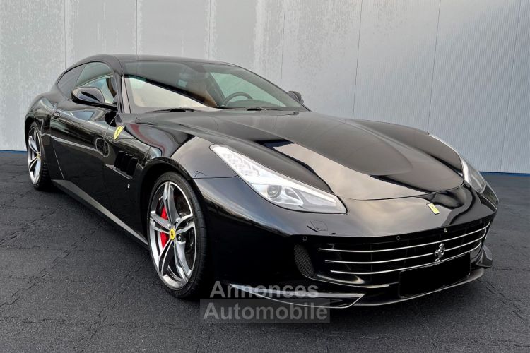 Ferrari GTC4 Lusso V12 * LIFT * TOIT PANORAMIQUE * AFFICHAGE PASSAGER * CAMERA DOUBLE VUE * GARANTIE 12 MOIS - <small></small> 189.990 € <small>TTC</small> - #2