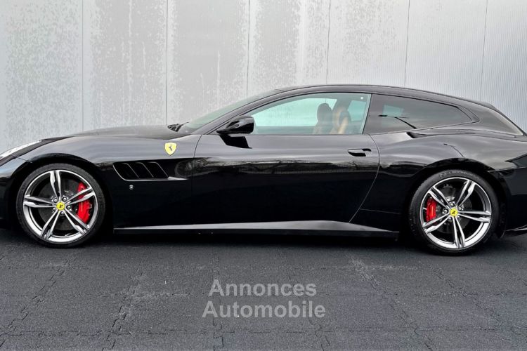 Ferrari GTC4 Lusso V12 * LIFT * TOIT PANORAMIQUE * AFFICHAGE PASSAGER * CAMERA DOUBLE VUE * GARANTIE 12 MOIS - <small></small> 189.990 € <small>TTC</small> - #5