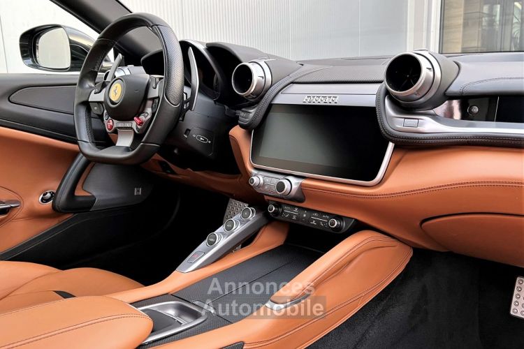 Ferrari GTC4 Lusso V12 * LIFT * TOIT PANORAMIQUE * AFFICHAGE PASSAGER * CAMERA DOUBLE VUE * GARANTIE 12 MOIS - <small></small> 189.990 € <small>TTC</small> - #9