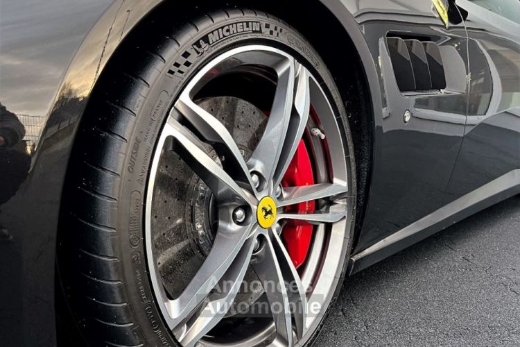 Ferrari GTC4 Lusso V12 * LIFT * TOIT PANORAMIQUE * AFFICHAGE PASSAGER * CAMERA DOUBLE VUE * GARANTIE 12 MOIS - <small></small> 189.990 € <small>TTC</small> - #24