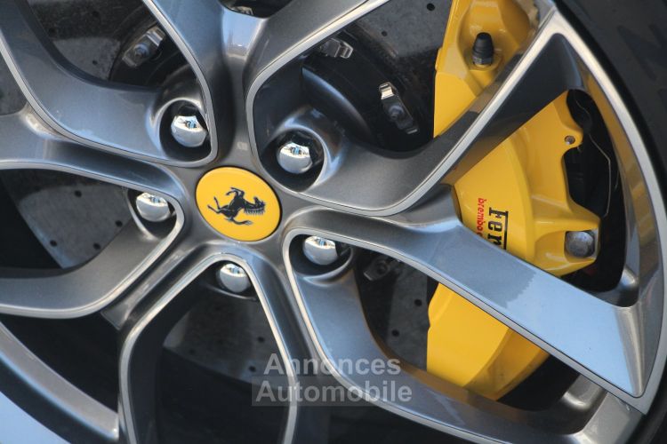 Ferrari GTC4 Lusso V8 T 610ch - <small>A partir de </small>1.890 EUR <small>/ mois</small> - #9
