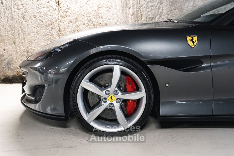 Ferrari Portofino GT Turbo V8 3.9 600 - <small>A partir de </small>2.270 EUR <small>/ mois</small> - #10