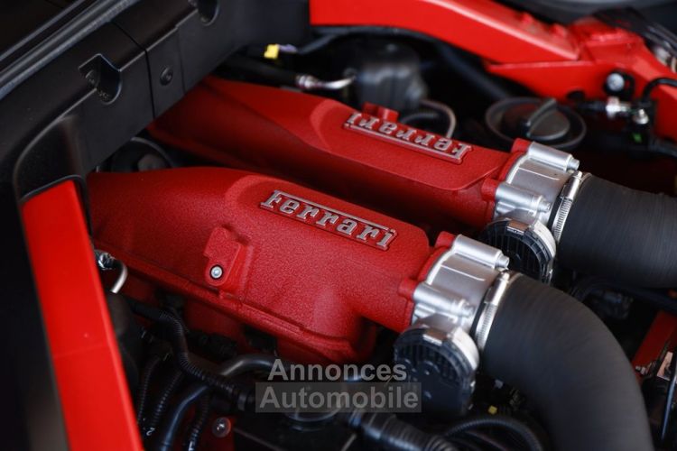 Ferrari Portofino V8 3.9 600 ch 4P °MAGNERIDE° ° ° 1èreM ° entretien Ferrari de 7 ans jusqu'au 08/2026 ° Garantie Prémium 12 mois - <small></small> 209.990 € <small>TTC</small> - #26