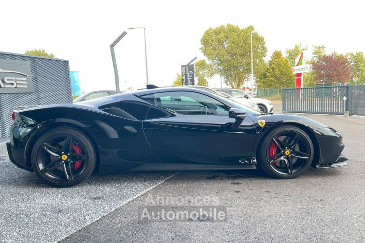 Ferrari SF90 Stradale 4.0 V8 780 LOA : 3700e mois - <small></small> 459.900 € <small>TTC</small> - #3