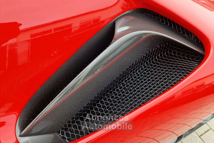 Ferrari SF90 Stradale LIFT CARBONE SIEGES RACING GARANTIE FERRARI PREMIERE MAIN TVA RECUPERABLE - <small></small> 485.000 € <small></small> - #13