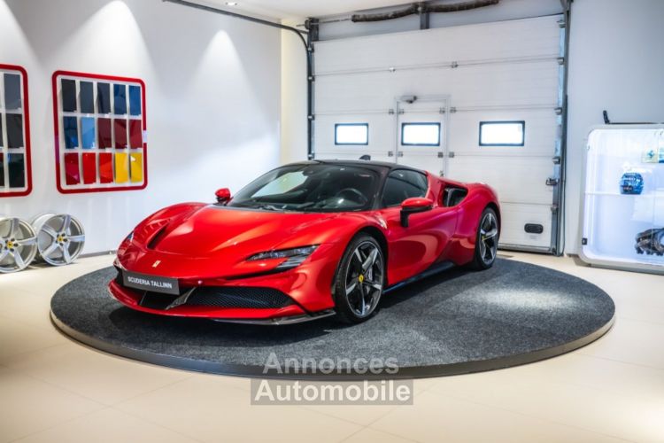 Ferrari SF90 Stradale ROSSO MAGMA FULL CARBON Garantie Ferrari 2026 Première main TVA Récupérable - <small></small> 435.000 € <small></small> - #1