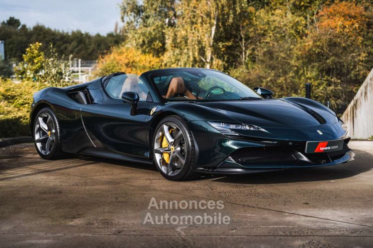 Ferrari SF90 Stradale Spider 1st Owner- Lift Verde Zeltweg Carbon - <small></small> 499.900 € <small>TTC</small> - #1