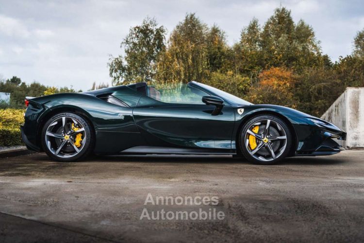 Ferrari SF90 Stradale Spider 1st Owner- Lift Verde Zeltweg Carbon - <small></small> 499.900 € <small>TTC</small> - #6