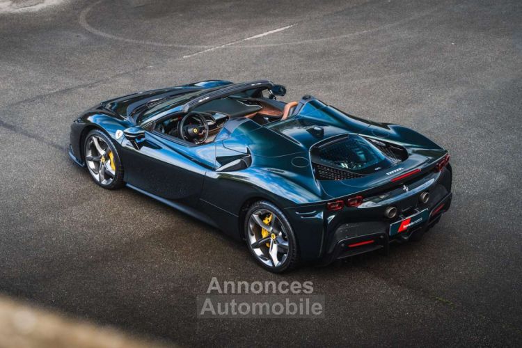 Ferrari SF90 Stradale Spider 1st Owner- Lift Verde Zeltweg Carbon - <small></small> 499.900 € <small>TTC</small> - #28