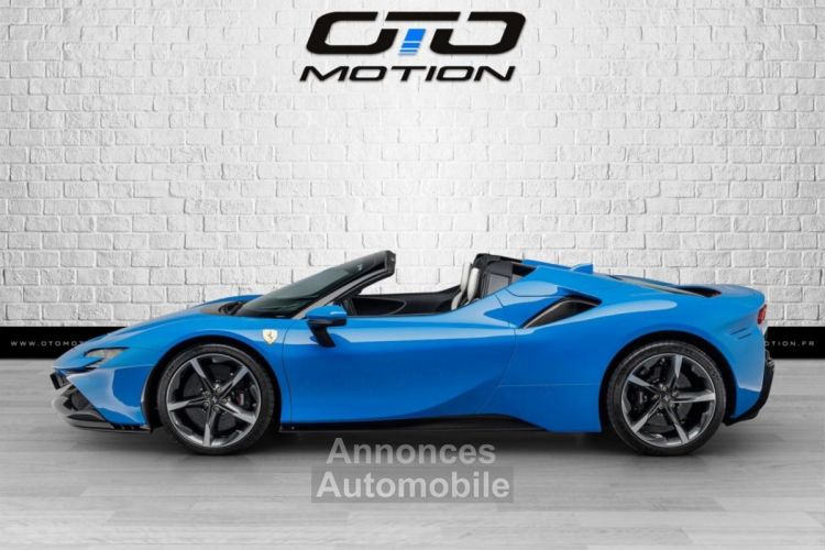 Ferrari SF90 Stradale Spider - Azzurro Dino - 4.0 V8 780 ch PHEV - <small></small> 638.990 € <small></small> - #8