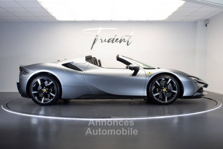 Ferrari SF90 Stradale SPIDER Spider 4.0 V8 780 ch PHEV  - <small></small> 599.900 € <small>TTC</small> - #4