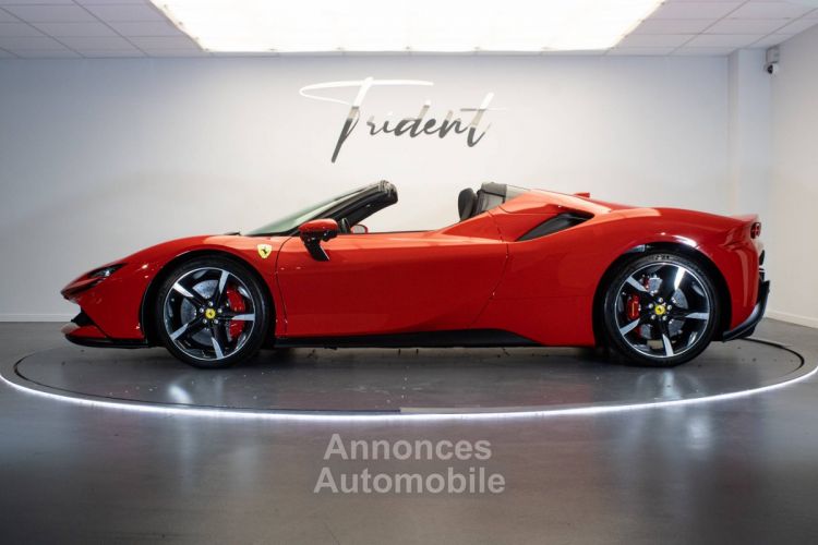 Ferrari SF90 Stradale SPIDER Spider 4.0 V8 780 ch PHEV  - <small></small> 569.900 € <small>TTC</small> - #8