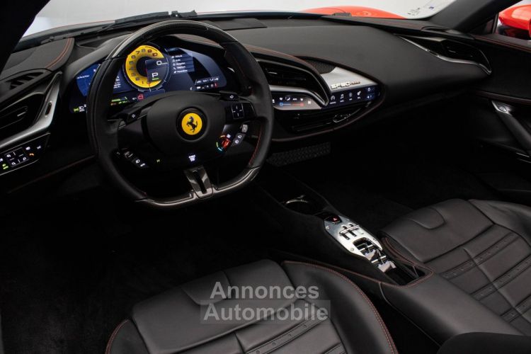 Ferrari SF90 Stradale SPIDER Spider 4.0 V8 780 ch PHEV  - <small></small> 569.900 € <small>TTC</small> - #18