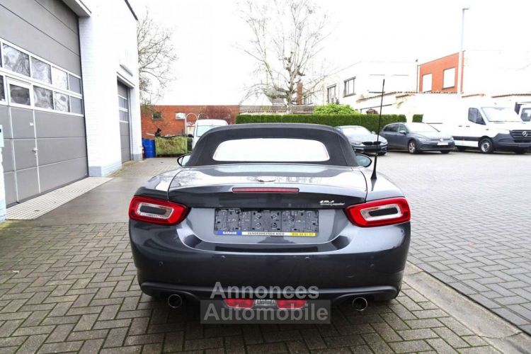 Fiat 124 Spider 1.4i Turbo NAVI,KEYLESS,LEDER,CAMERA,CRUISE,ALU - <small></small> 19.990 € <small>TTC</small> - #29