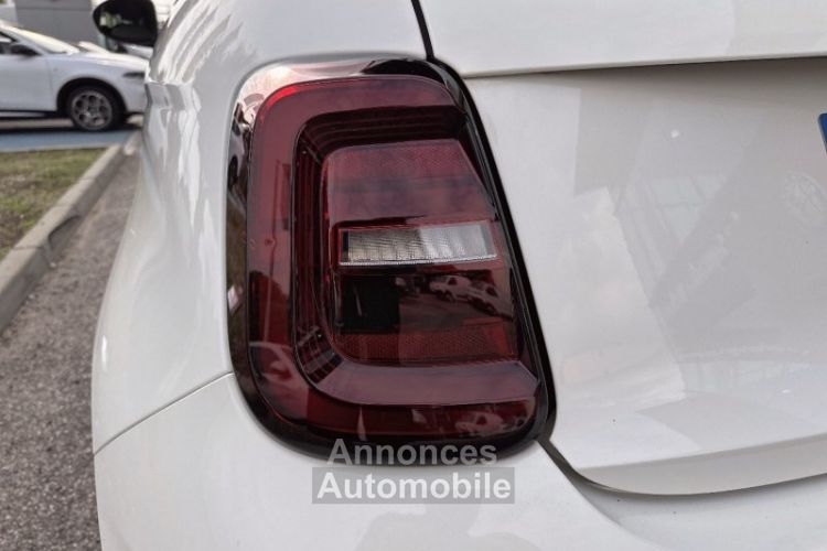 Fiat 500 3+1 e 118ch Icône Plus (Pack Magic Eye) - <small></small> 17.990 € <small>TTC</small> - #12