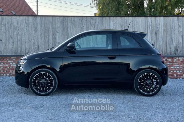 Fiat 500 500e / 11-2021 / 4000km / camera / led / btw aftrekbaar - <small></small> 30.250 € <small>TTC</small> - #4