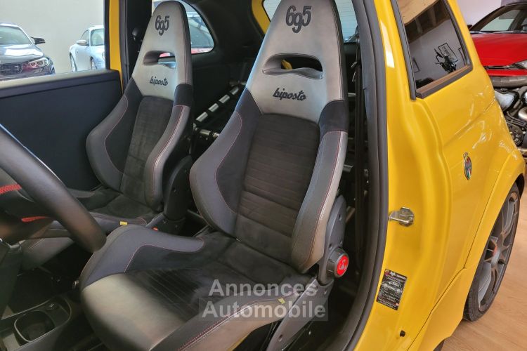 Fiat 500 Abarth 695 - biposto record 1.4 l 190 cv n° 007 > 133 - <small></small> 43.990 € <small>TTC</small> - #10