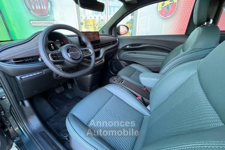 Fiat 500 e 118ch Giorgio Armani Collectors Edition MY25 - <small></small> 32.990 € <small>TTC</small> - #10