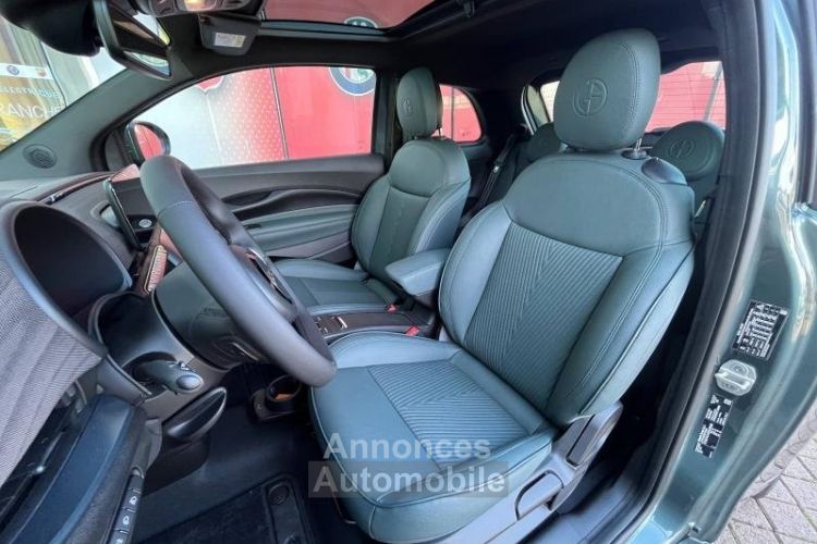 Fiat 500 e 118ch Giorgio Armani Collectors Edition MY25 - <small></small> 32.990 € <small>TTC</small> - #11