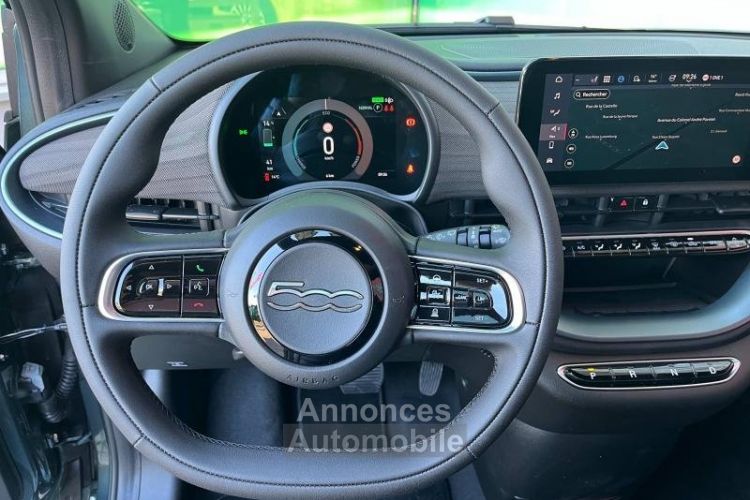 Fiat 500 e 118ch Giorgio Armani Collectors Edition MY25 - <small></small> 32.990 € <small>TTC</small> - #13