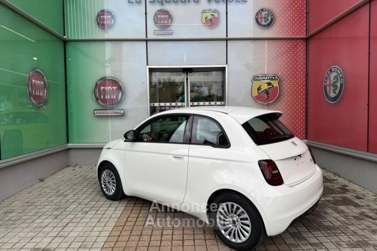 Fiat 500 e 118ch (RED) MY25 - <small></small> 27.990 € <small>TTC</small> - #6