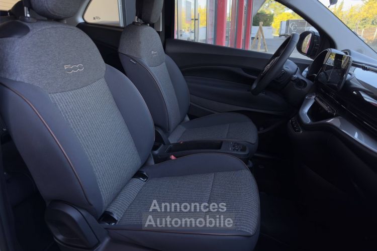 Fiat 500 II e 118ch Icône 2022 Full black entretien complet française - <small></small> 16.990 € <small>TTC</small> - #16