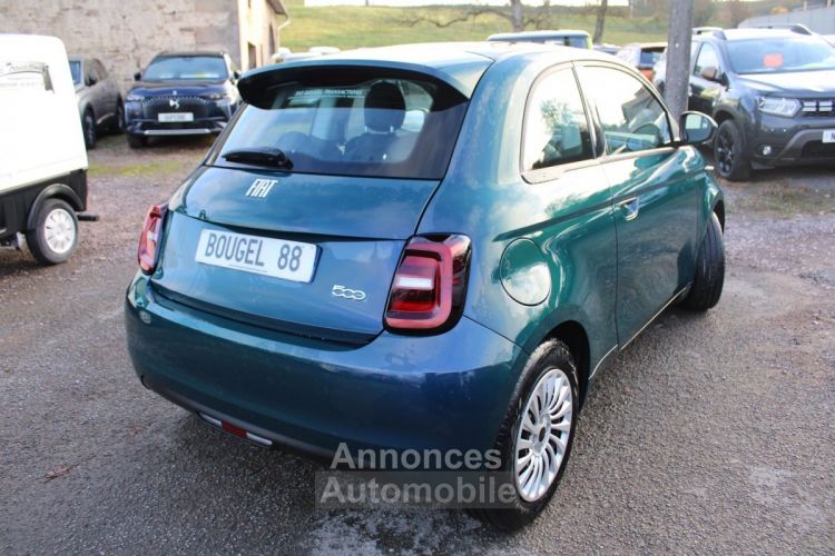 Fiat 500 III ACTION 24 KWH ELECT BVA CLIMAT U.CONNECT GPS ÉCRAN 3D RÉGULATEUR BLUETOOTH LEDS - <small></small> 12.100 € <small>TTC</small> - #2