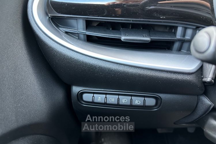 Fiat 500 NOUVELLE e 118 ch Icône 42 kWh CARPLAY - NAV - CLIM AUTO - GARANTIE - <small></small> 15.990 € <small>TTC</small> - #42