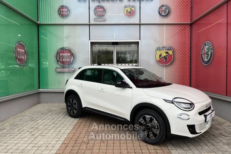 Fiat 600 1.2 Hybrid 100ch Pack Confort & Style DCT6 - <small></small> 26.990 € <small>TTC</small> - #3