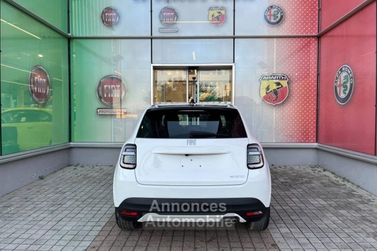 Fiat 600 1.2 Hybrid 136ch Pack Confort DCT6 - <small></small> 26.990 € <small>TTC</small> - #5