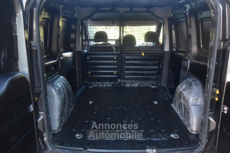 Fiat Doblo 1.3 Multijet II 16V - 90 Fourgon tôlé Pack Professional Trio Nav - <small></small> 9.500 € <small>TTC</small> - #4