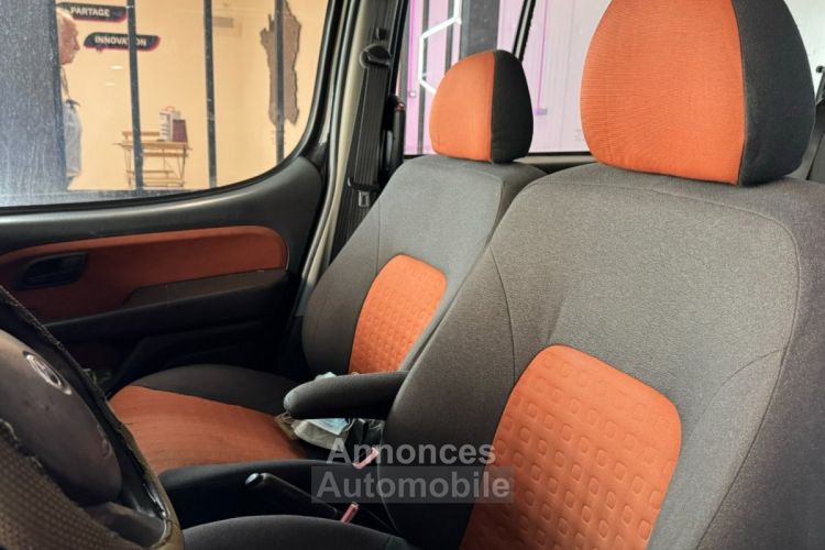 Fiat Doblo family 7 places 1.3 multijet 85 ch attelage clim - <small></small> 4.990 € <small>TTC</small> - #7