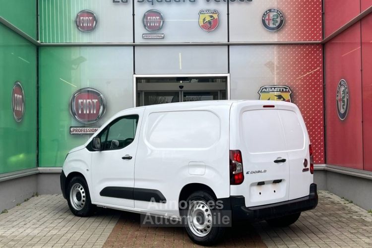 Fiat Doblo Fg M 800kg Electrique 136ch Batterie 50 kWh Cabine Moduwork 3 places Pro Lounge Connect - <small></small> 29.490 € <small>TTC</small> - #5