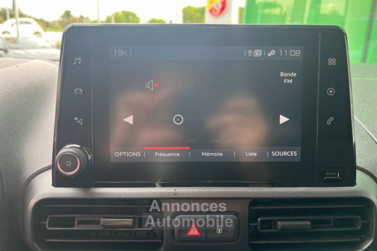 Fiat Doblo Fg M 800kg Electrique 136ch Batterie 50 kWh Cabine Moduwork 3 places Pro Lounge Connect - <small></small> 29.490 € <small>TTC</small> - #17