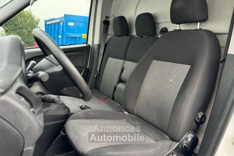 Fiat Doblo VU CARGO 1.6 MULTIJET 105CH PRO LOUNGE - <small></small> 13.990 € <small>TTC</small> - #11