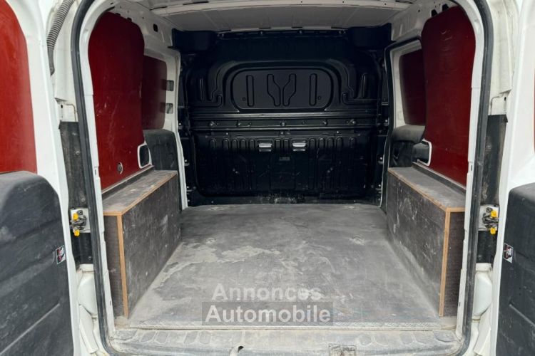 Fiat Doblo VU CARGO 1.6 MULTIJET 105CH PRO LOUNGE - <small></small> 13.990 € <small>TTC</small> - #14