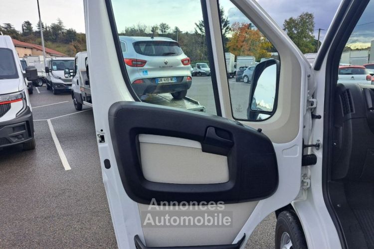 Fiat Ducato 3.0 C H1 2.0 Mjt 115 9PL 9 places - <small></small> 15.990 € <small>TTC</small> - #16