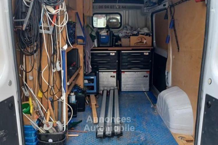 Fiat Ducato VU FOURGON 2.3 MJT 120 30 CH2 NAV PACK PROFESSIONAL - <small></small> 21.480 € <small>TTC</small> - #19